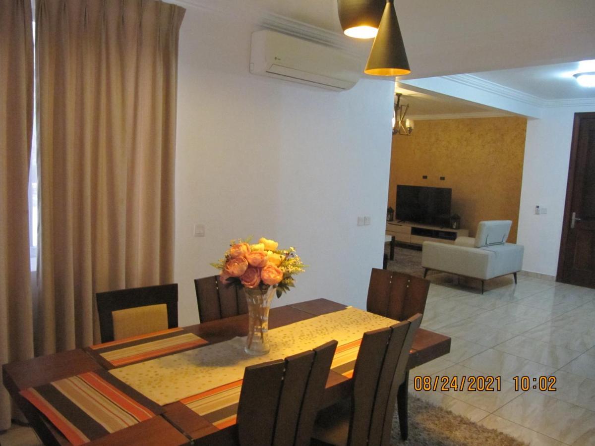 Bertha'S Court D-Plus Apartments Dzorwulu Exterior photo