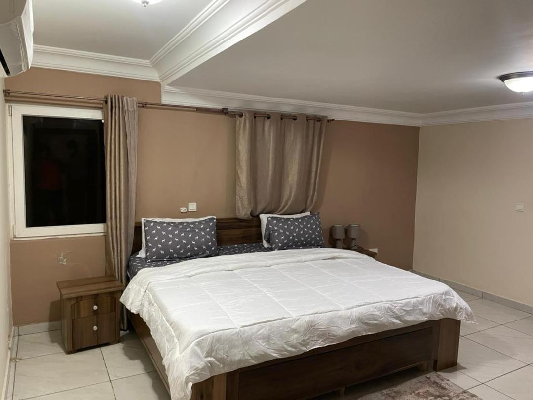 Bertha'S Court D-Plus Apartments Dzorwulu Exterior photo